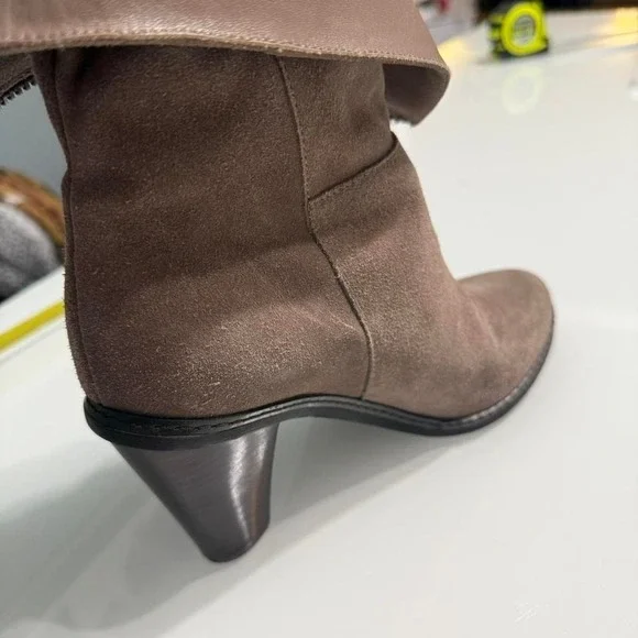 Luxury Rebel Taupe Suede Heeled‎ Ankle Boots | Euro 38.5 - Picture 4 of 7